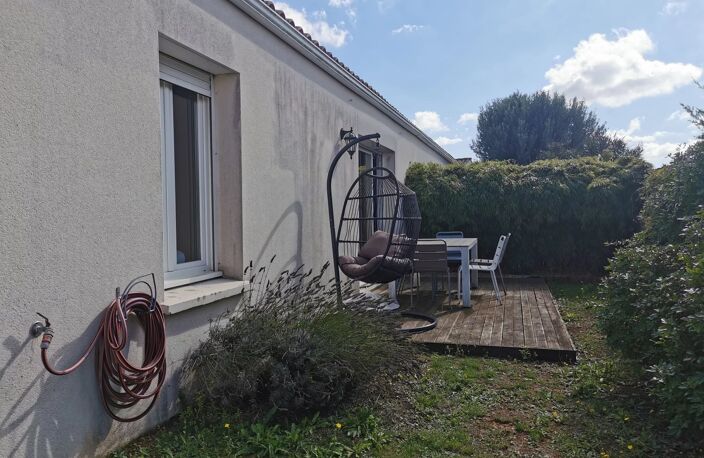 Maison, plain-pied, 3 pièces, garage et jardin — photo 4