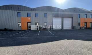 Commerce  440 m² à louer à Dardilly (69570)