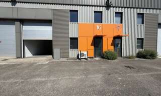 Commerce  412 m² à louer à Dardilly (69570)