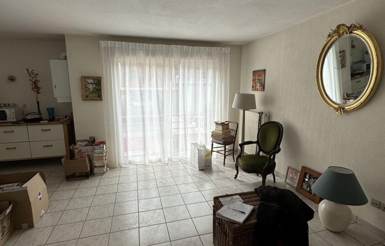 appartement 2 pièces 48 m2 à vendre à Salon-de-Provence (13300)
