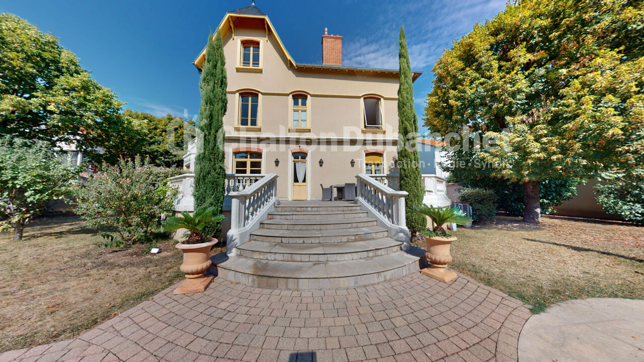 maison 7 pièces 299 m2 à vendre à Le Coteau (42120)
