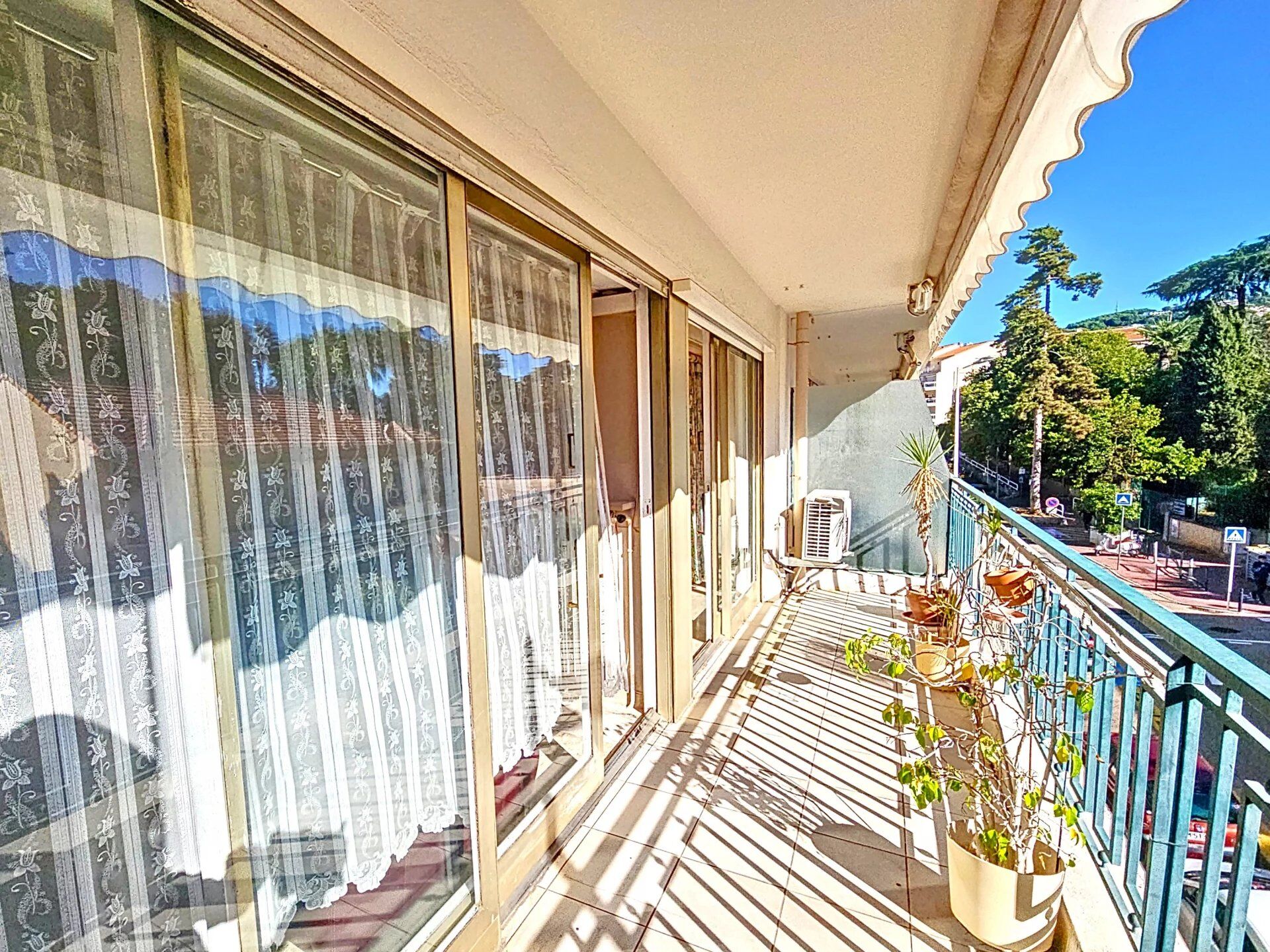 Vente Appartement 64m² 3 Pièces à Cannes (06400) - Arthurimmo