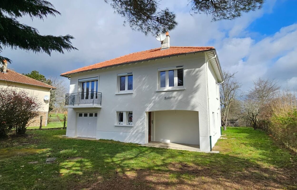 maison 5 pièces 91 m2 à vendre à Bussière-Poitevine (87320)