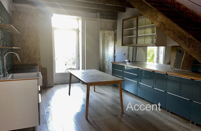Maison de ville à RODEZ - 5 pièces 166 m2, proche de l'hypercentre — photo 2