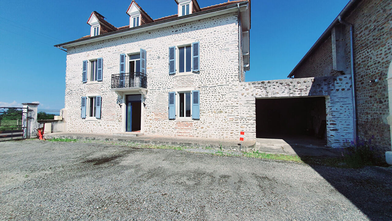 maison 9 pièces 270 m2 à vendre à Pau (64000)