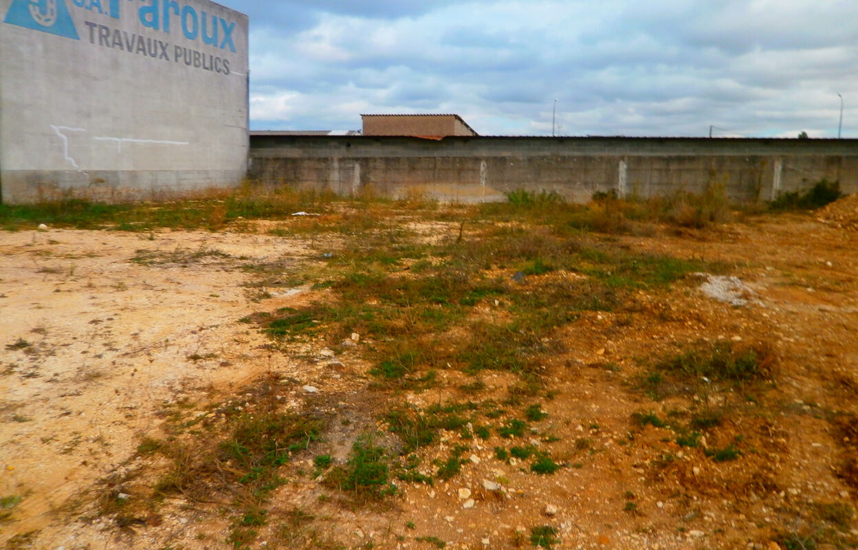 terrain  pièces 800 m2 à vendre à Bourges (18000)