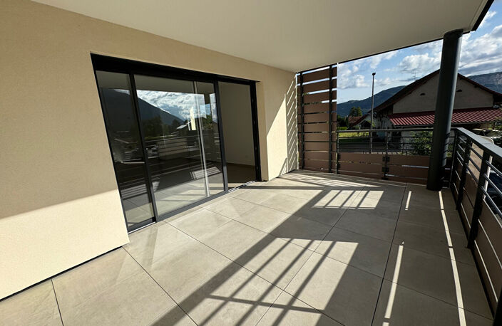 T4 BBC 90M 2 - EXPO OUEST — photo 2