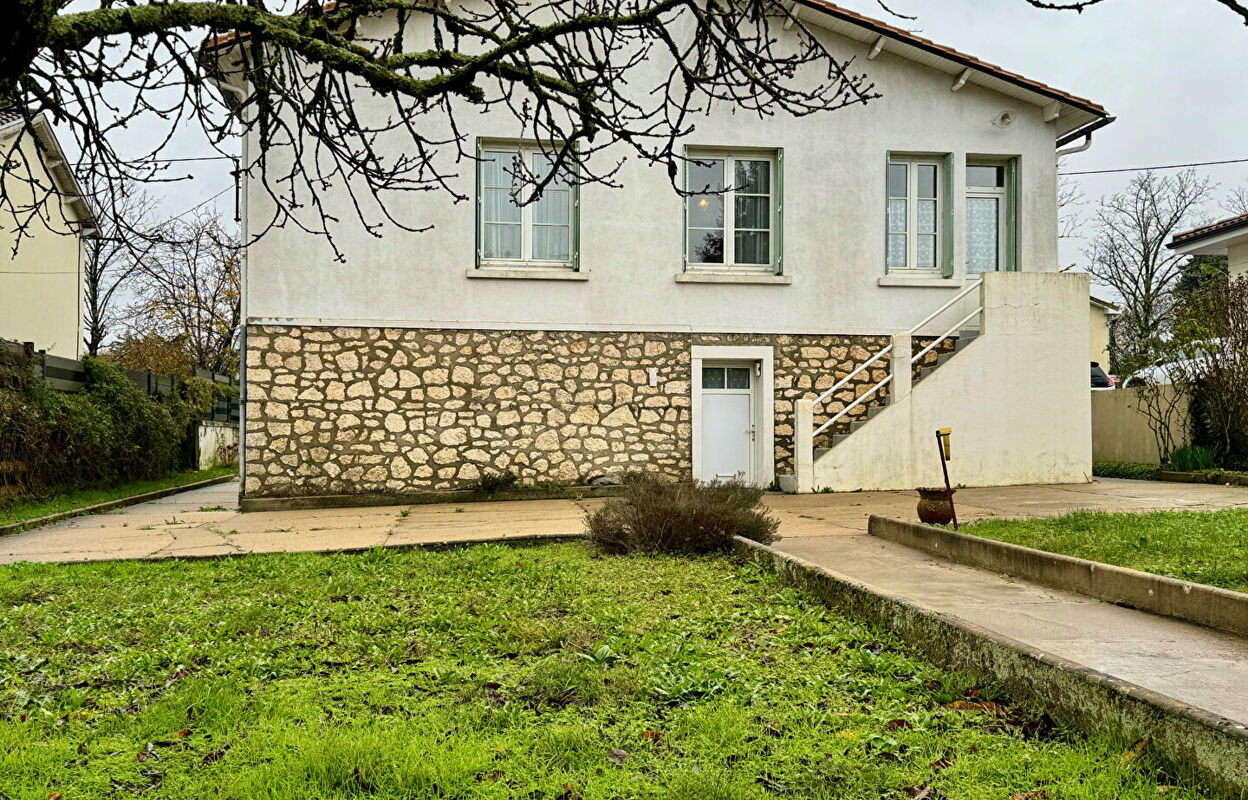 maison 5 pièces 80 m2 à vendre à Angoulême (16000)