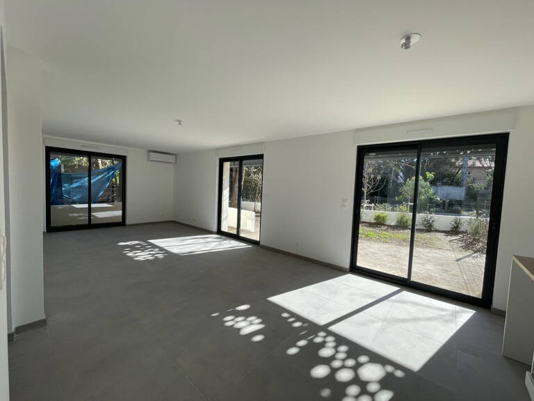 Appartements 4 pieces 95 m2 + parking + terrasse et jardin 9 — photo 1