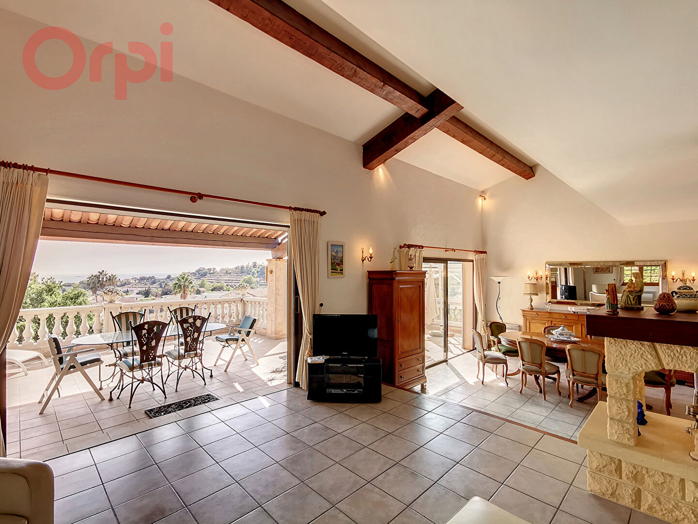 Photo Vente Maison 212 m² à Carqueiranne 1 100 000 ¤ image 3/4