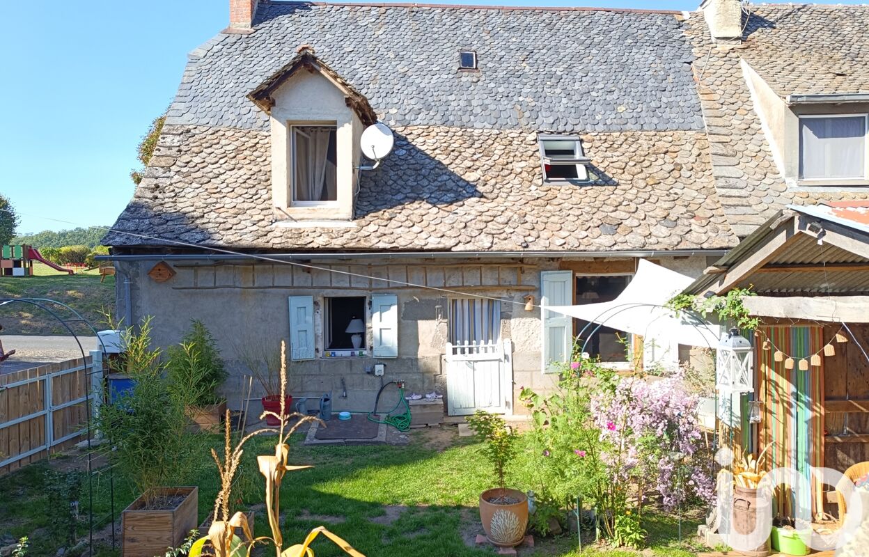 maison 3 pièces 80 m2 à vendre à Cros-de-Ronesque (15130)