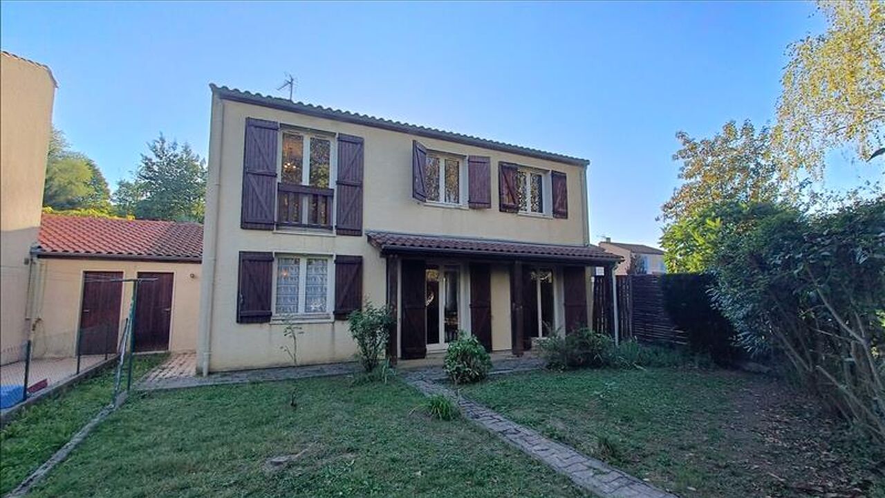 maison 5 pièces 106 m2 à vendre à Saint-Girons (09200)