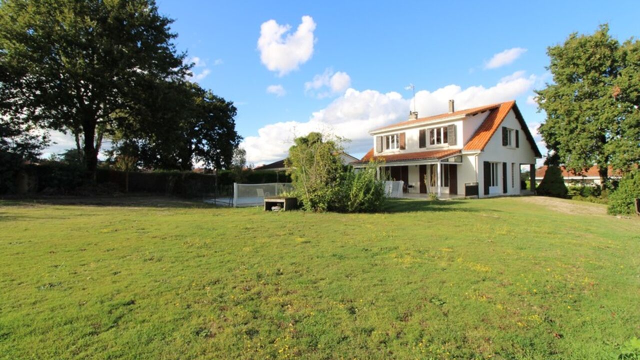 maison 6 pièces 156 m2 à vendre à Saint-Malô-du-Bois (85590)