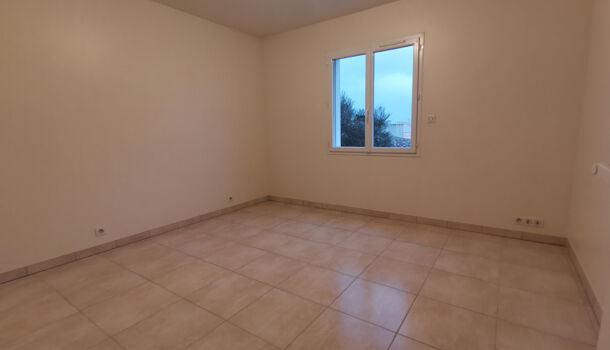 Villa / Maison 4 pièces  à louer Périgny 17180