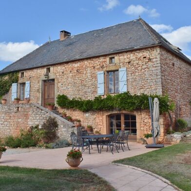 Maison 9 pièces 598000 €