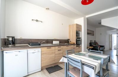 vente immeuble 316 500 € à proximité de Pons (17800)