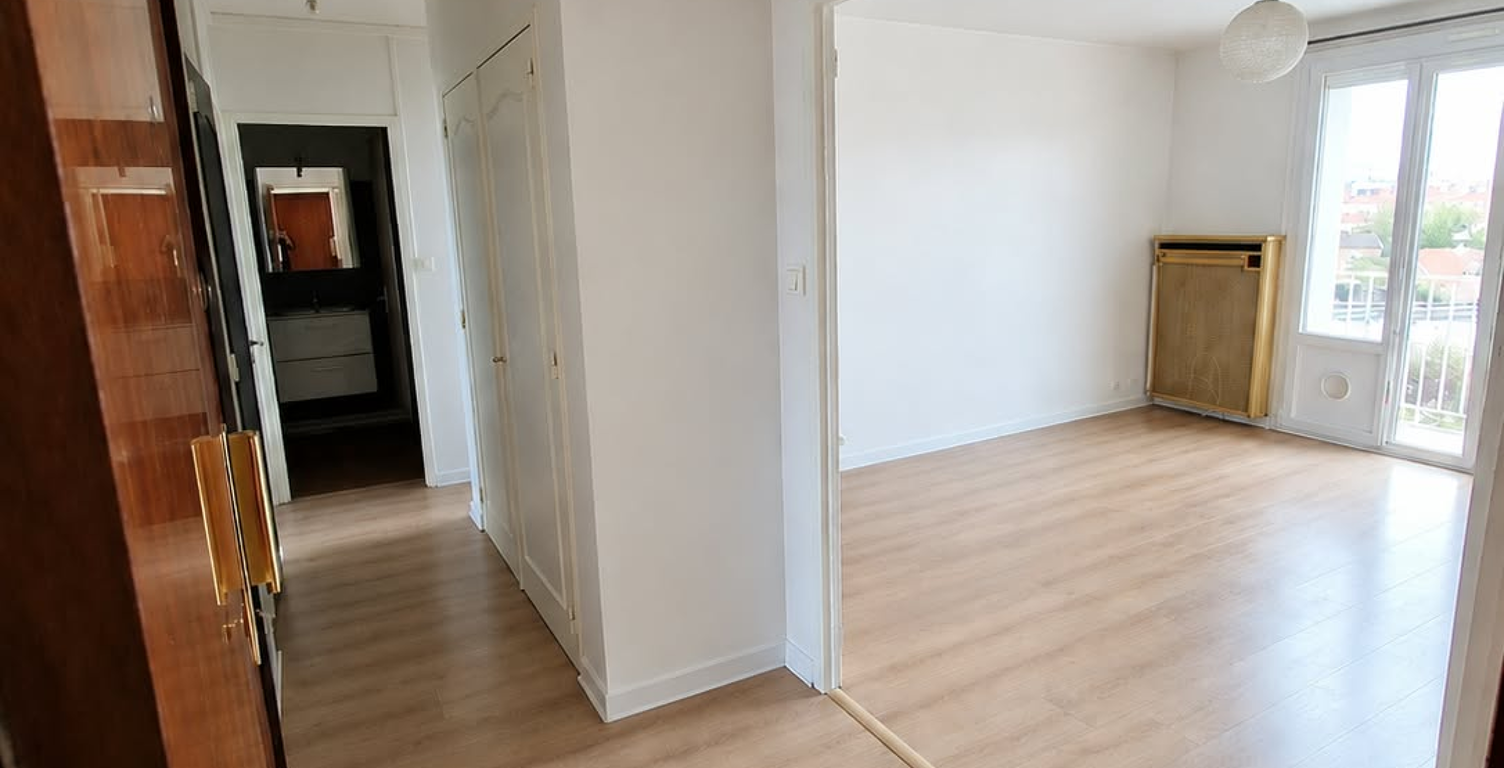 Vente appartement  56 m² Roanne (42300) — photo 1