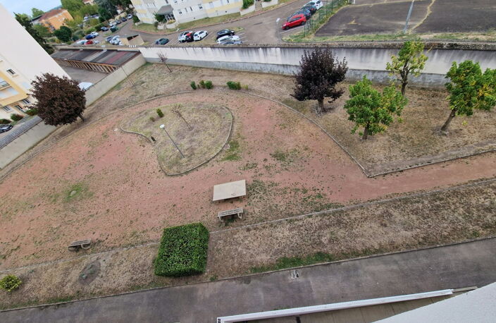 Vente appartement  56 m² Roanne (42300) — photo 3