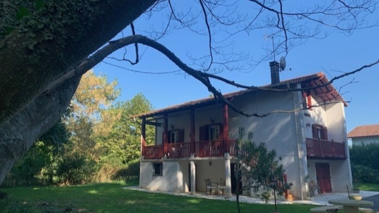 maison 6 pièces 140 m2 à vendre à Saint-Pée-sur-Nivelle (64310)