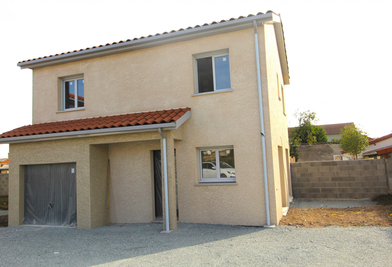 ROANNE, — photo 1
