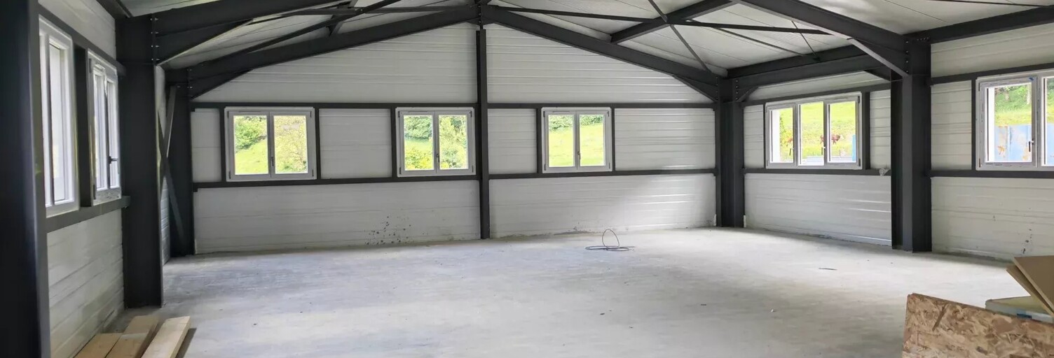 Commerce  90 m² à louer à Saint-Jeoire (74490)