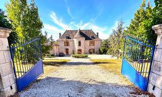 Maison 15 Pièces 436 m² à vendre à Confolens (16500)