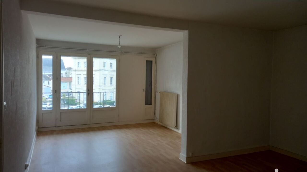 appartement 5 pièces 103 m2 à vendre à Loudun (86200)