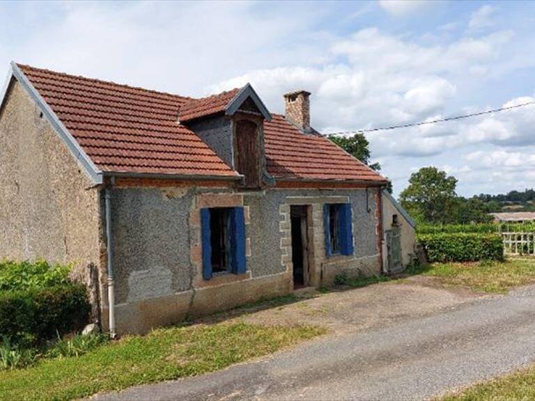 Maison en pierre de 2 pièces principales — photo 1