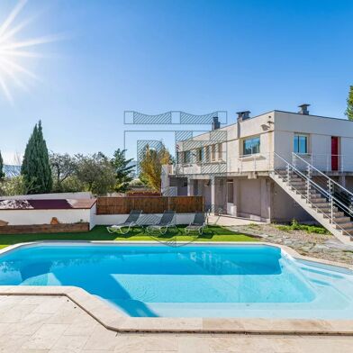 Maison 12 pièces 990000 €