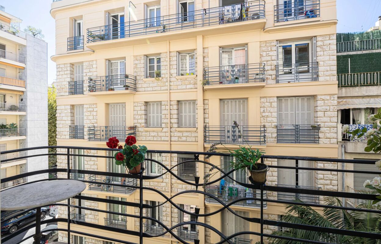 appartement 2 pièces 44 m2 à Nice (06000)