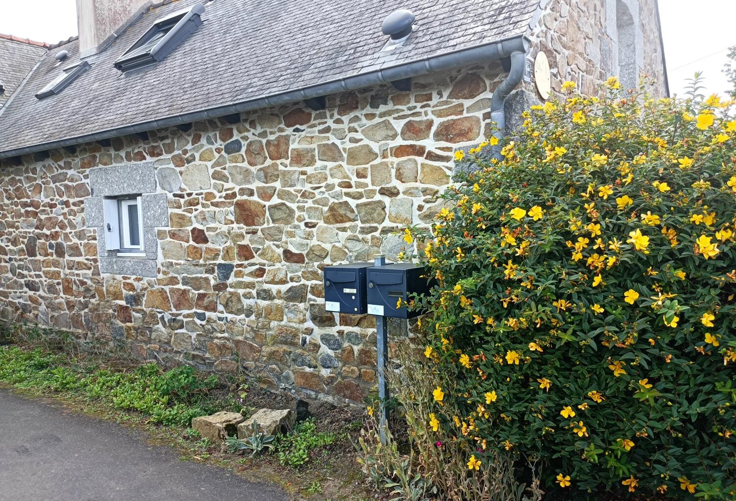 A LOUER MAISON PLOUFRAGAN — photo 1