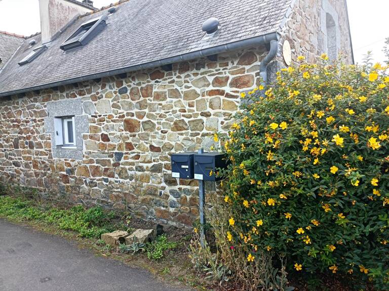 A LOUER MAISON PLOUFRAGAN — photo 1
