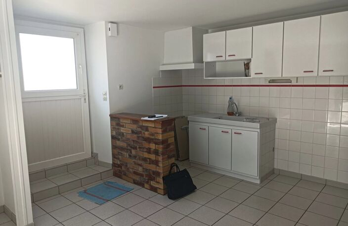 A LOUER MAISON PLOUFRAGAN — photo 3