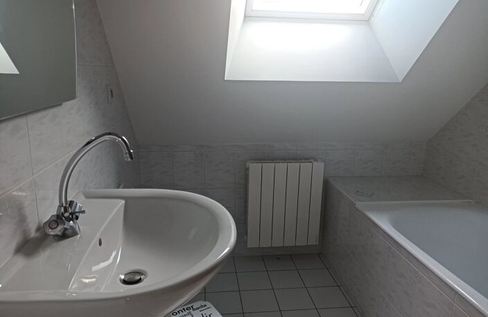 A LOUER MAISON PLOUFRAGAN — photo 5
