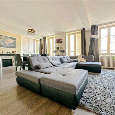 Appartement 4 pièces 207675 €