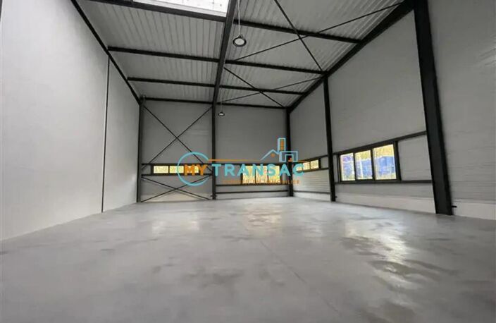 A Vendre cellules neuves d'activités et de bureaux à partir de 352m² situé à Montgeron — photo 5