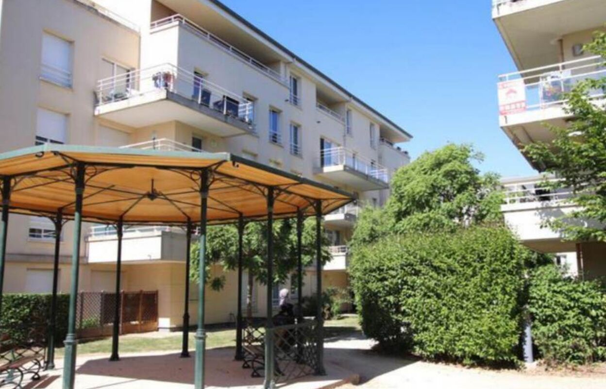 appartement 2 pièces 45 m2 à vendre à Corbeil-Essonnes (91100)