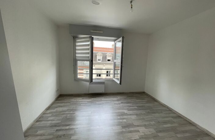MULHOUSE  CENTRE- Lumineux T2  avec garage — photo 5