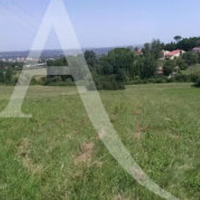 Terrain 2502 m²