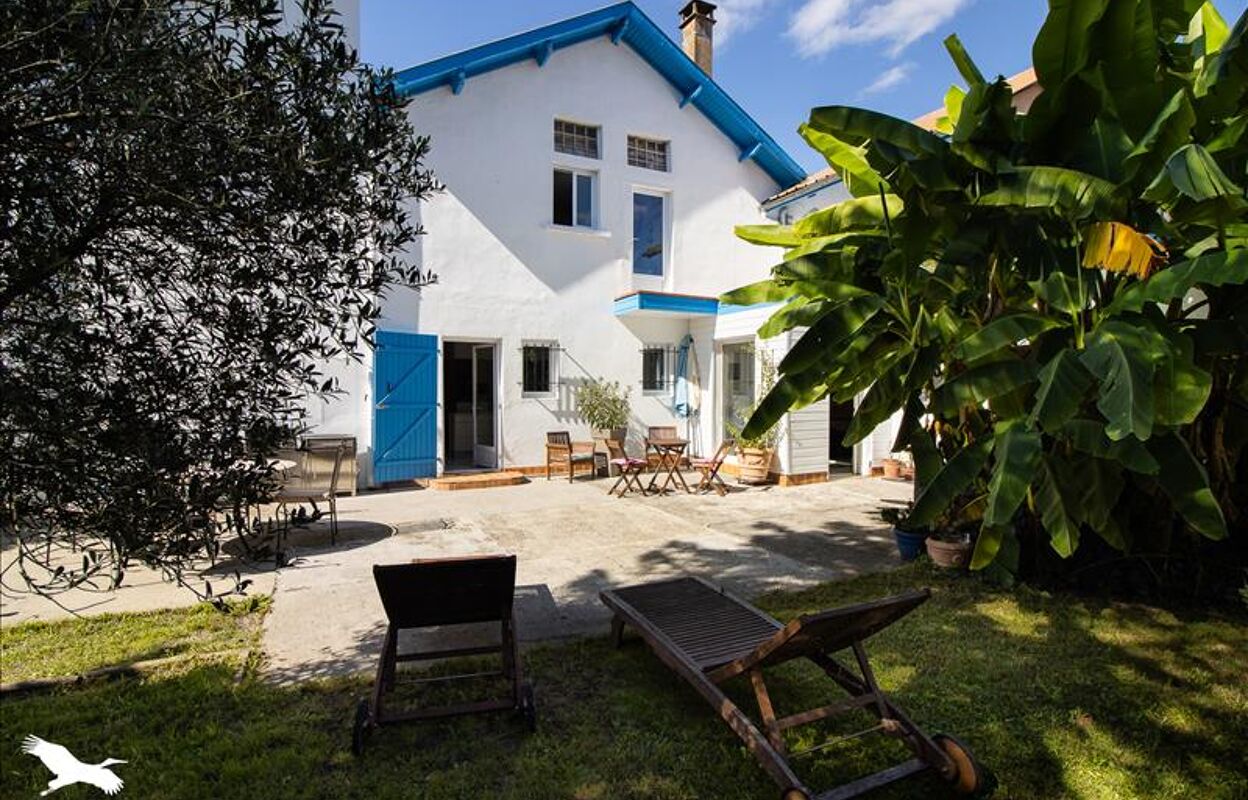 maison 6 pièces 275 m2 à vendre à Salies-de-Béarn (64270)