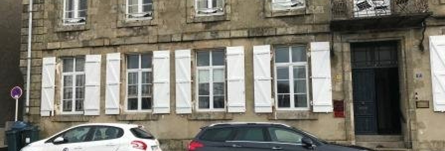 Bureau  110 m² à louer à Lorient (56100)