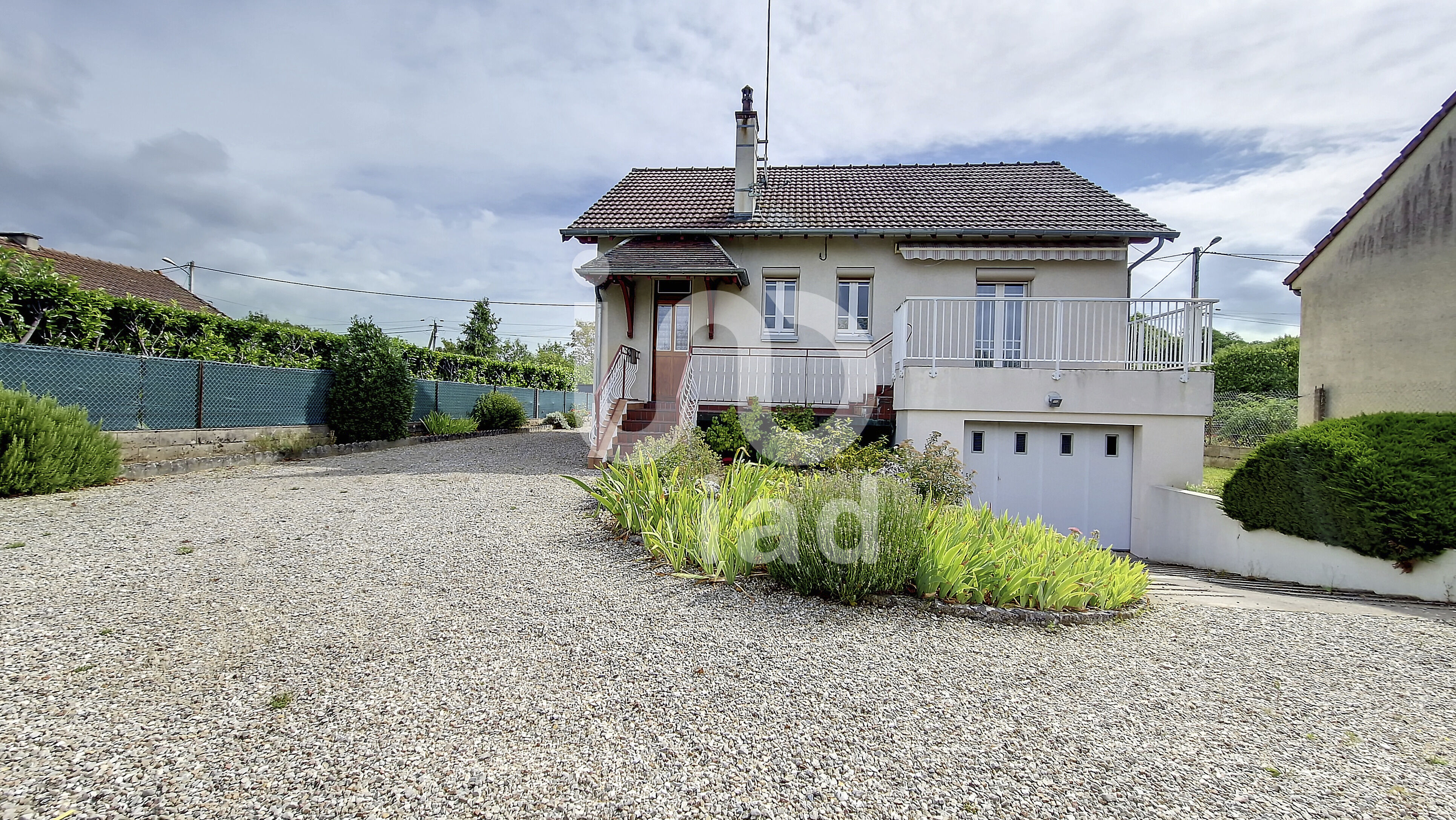 Vente Maison 88 m² à Champs-sur-Yonne 137 000 €