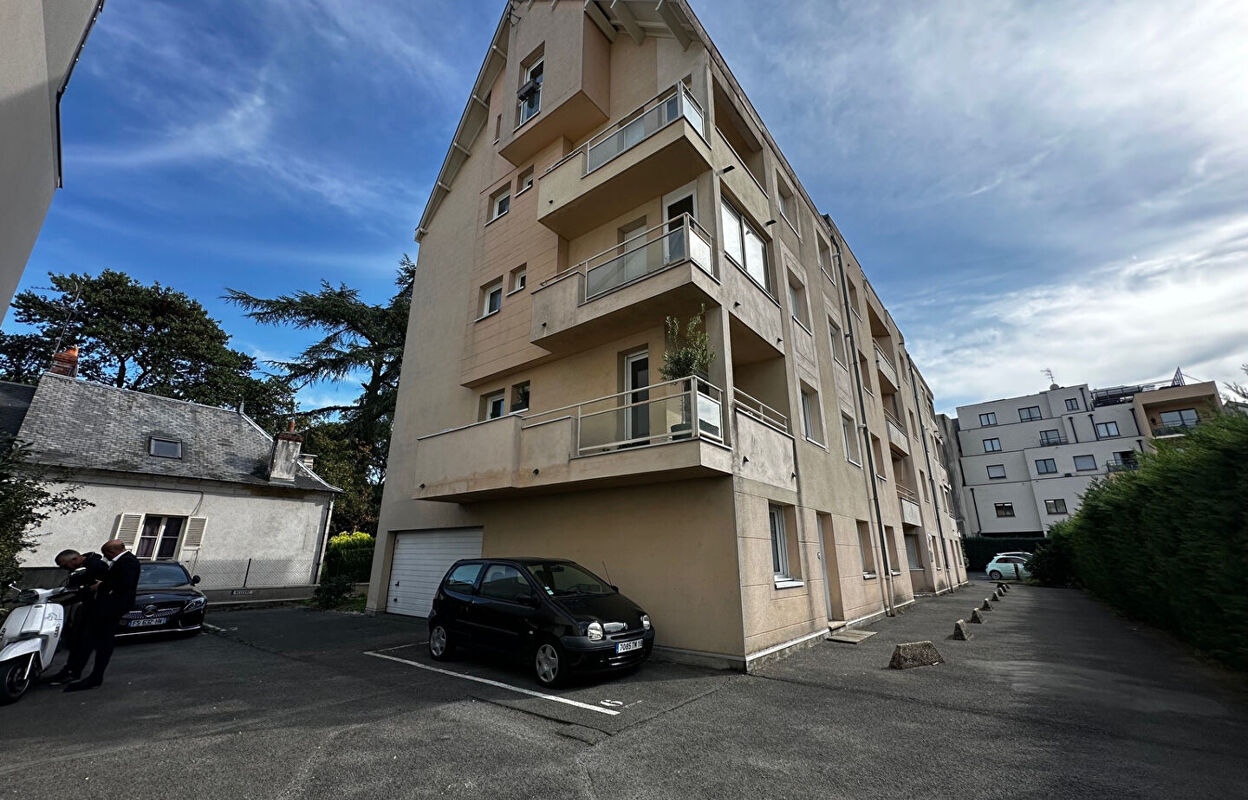 garage  pièces  m2 à vendre à Bourges (18000)