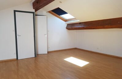 location appartement 390 € CC /mois à proximité de Peyrens (11400)