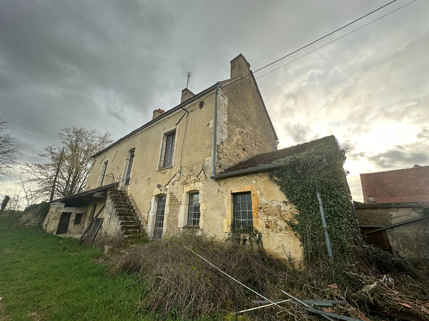 Vente Maison 180 m² à Flogny la Chapelle 90 000 €