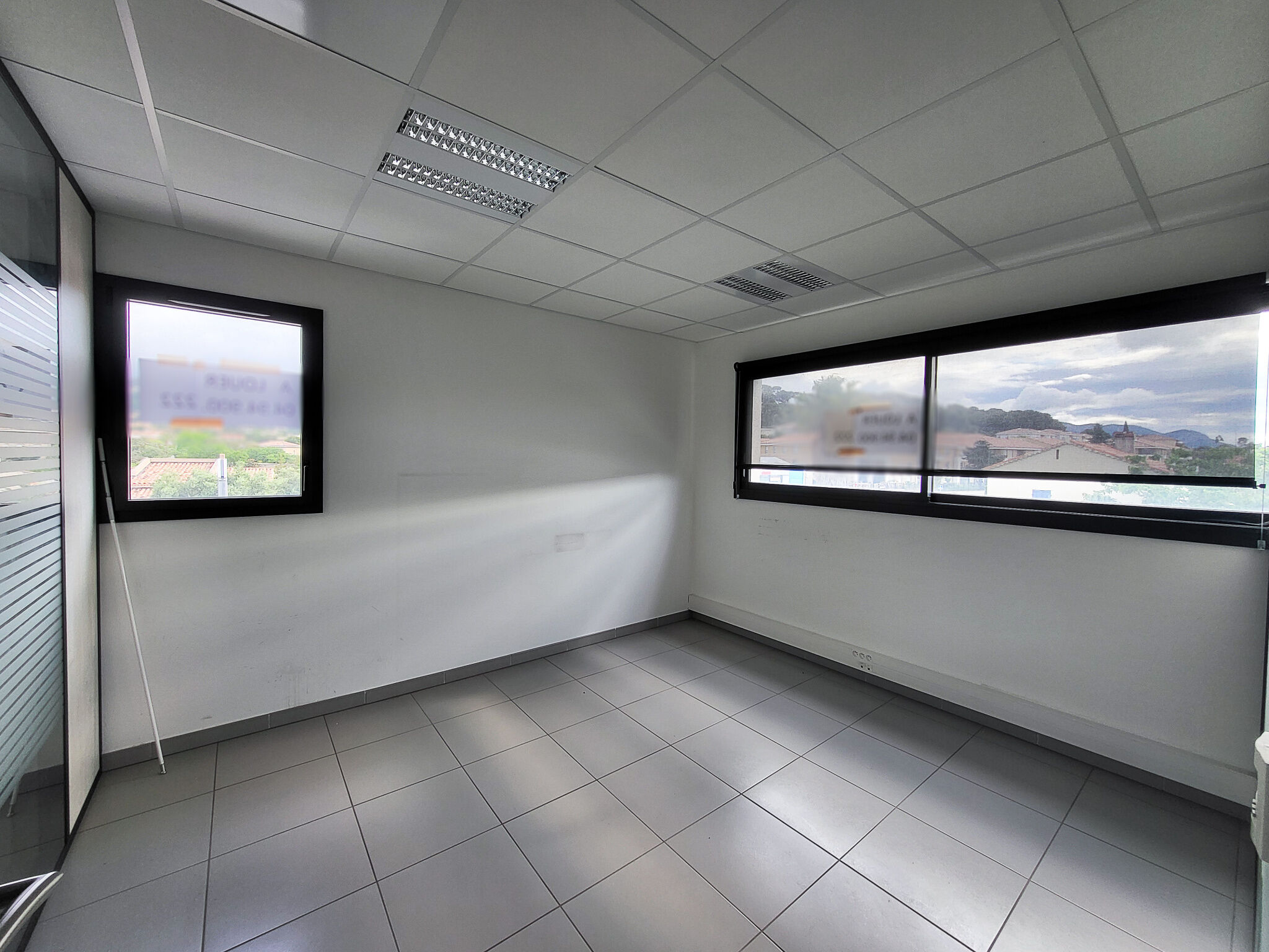 Local commercial  à louer Ollioules 83190