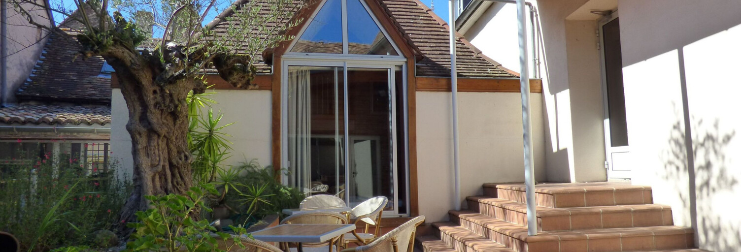 Immeuble  1150 m² à vendre à Orthez (64300)