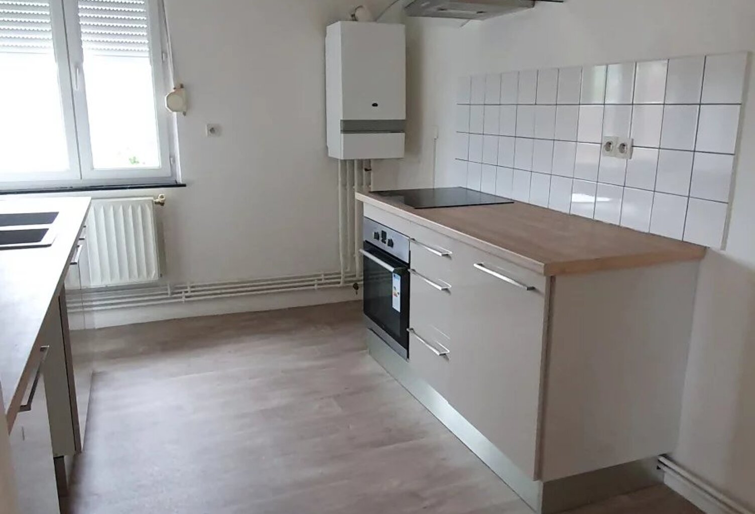 Location appartement   à Hirson (02500) — photo 1
