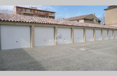 location garage 100 € CC /mois à proximité de Monteux (84170)