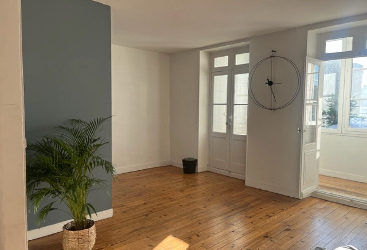 APPART T5 PAU CENTRE  117 M2 TRAVERSANT — photo 1